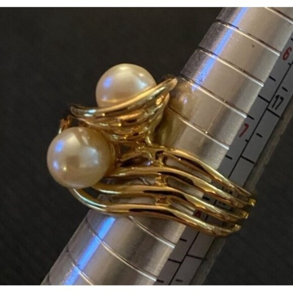 18k Gold Electroplated Stamped Ring with 2 Glass Faux Pearls Size 8 Classic - Picture 9 of 10